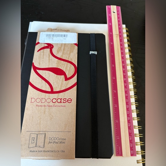 NWT DoDo Black & Wooden Book Style iPad Mini Case with Sticker - Picture 2 of 10